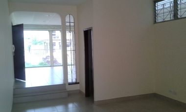 VENTA PROPIEDAD RENTERA-CDLA. KENNEDY NUEVA