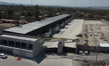 Nave industrial Renta 1513 M2 Tekno, Ubicación a 500 m de la Planta Toyota