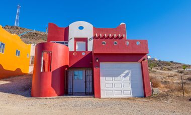 Casa con Vista al Mar en La Misión – A Solo Unos Pasos de la Playa