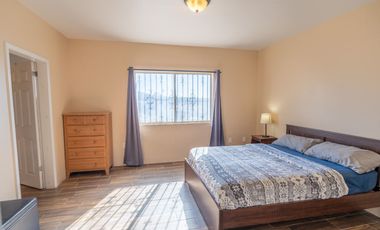 Casa con Vista al Mar en La Misión – A Solo Unos Pasos de la Playa