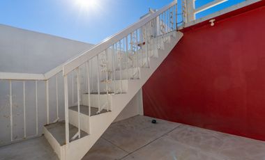 Casa con Vista al Mar en La Misión – A Solo Unos Pasos de la Playa