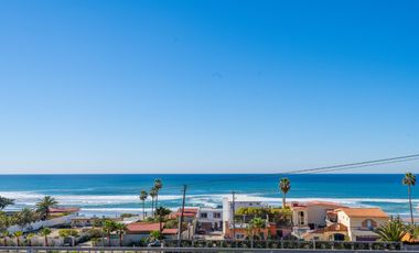 Casa con Vista al Mar en La Misión – A Solo Unos Pasos de la Playa