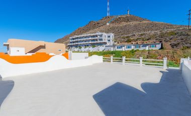 Casa con Vista al Mar en La Misión – A Solo Unos Pasos de la Playa