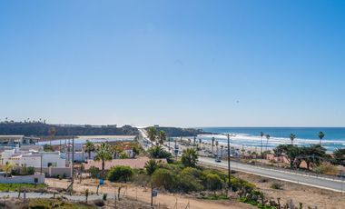 Casa con Vista al Mar en La Misión – A Solo Unos Pasos de la Playa