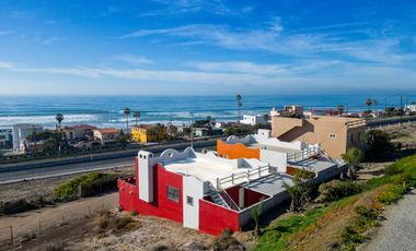 Casa con Vista al Mar en La Misión – A Solo Unos Pasos de la Playa