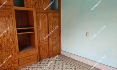 CASONA PARA REMODELAR, EN CALLE 5 DE MAYO, URUAPAN, MICHOACAN