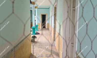 CASONA PARA REMODELAR, EN CALLE 5 DE MAYO, URUAPAN, MICHOACAN