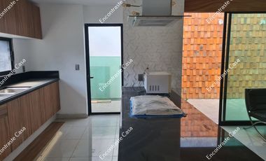 CASA EN VENTA, EJERCITO MEXICANO, URUAPAN, MICHOACAN