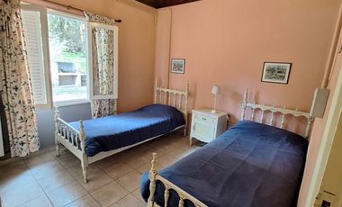 VENDO DOS CASAS!! BARRIO GOLF MANZANA LOS HORNEROS