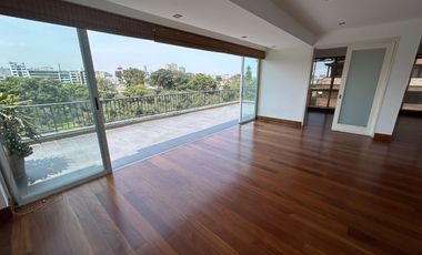 ESPECTACULAR TRIPLEX DE 4 DORMITORIOS, FRENTE AL OLIVAR DE SAN ISIDRO