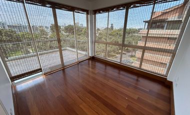 ESPECTACULAR TRIPLEX DE 4 DORMITORIOS, FRENTE AL OLIVAR DE SAN ISIDRO