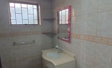 Casa 1 piso 3D y 2B + Estac cercano al Metro Quillayes