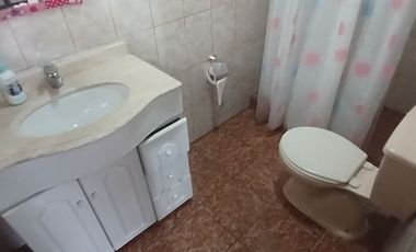 Casa 1 piso 3D y 2B + Estac cercano al Metro Quillayes