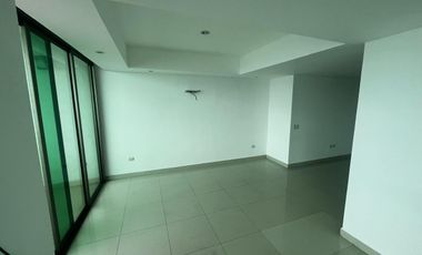 Venta de hermoso departamento frente a la playa