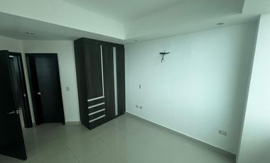 Venta de hermoso departamento frente a la playa