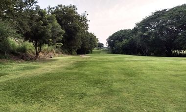 Venta de terreno panorámico en Club de Golf Santa Fe. Xochitepec, Morelos.