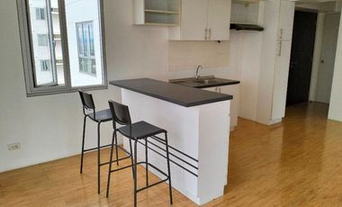 2 Bedroom Semi Furnished Condo for Rent in Avida Towers Alabang Muntinlupa City