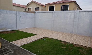 En alquiler casa de 3 dormitorios en Urb.Ciudad Celeste.(GC)