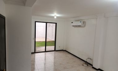 En alquiler casa de 3 dormitorios en Urb.Ciudad Celeste.(GC)