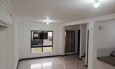 En alquiler casa de 3 dormitorios en Urb.Ciudad Celeste.(GC)