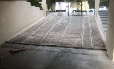 CASA EN RENTA EN CONDADO DE SAYAVEDRA