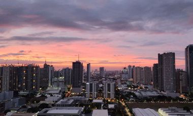 🔆 Good deal! 3BR Unit For Sale - The Vantage at Kapitolyo with 2 Parkings Slots