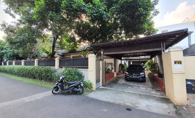 House For Rent, with Big Pool and Garden - Location Cipete, Jakarta Selatan
