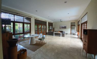 House For Rent, with Big Pool and Garden - Location Cipete, Jakarta Selatan