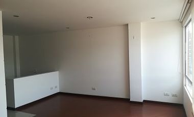 ARRIENDO APARTAMENTO DUPLEX FRENTE A UNICENTRO