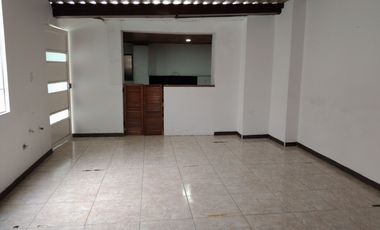 ARRIENDO CASA PARA ENTIDAD O COLEGIO BARRIO LAS NIEVES
