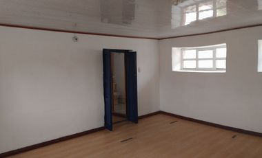 ARRIENDO CASA PARA ENTIDAD O COLEGIO BARRIO LAS NIEVES