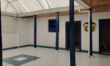 ARRIENDO CASA PARA ENTIDAD O COLEGIO BARRIO LAS NIEVES