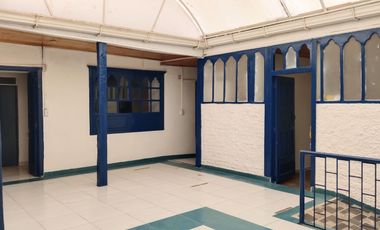 ARRIENDO CASA PARA ENTIDAD O COLEGIO BARRIO LAS NIEVES
