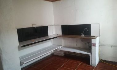 ARRIENDO CASA PARA ENTIDAD O COLEGIO BARRIO LAS NIEVES