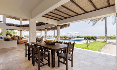 Se Vende Obra maestra de la Riviera Oaxaqueña: Villa de 60 m frente al mar en una comunidad privada cerrada