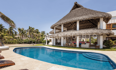 Se Vende Obra maestra de la Riviera Oaxaqueña: Villa de 60 m frente al mar en una comunidad privada cerrada