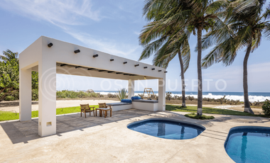 Se Vende Obra maestra de la Riviera Oaxaqueña: Villa de 60 m frente al mar en una comunidad privada cerrada