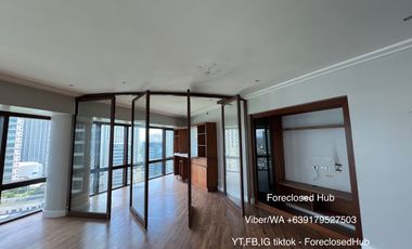 4BR Rockwell Center Rizal Tower with 3 parking slots For Bidding!