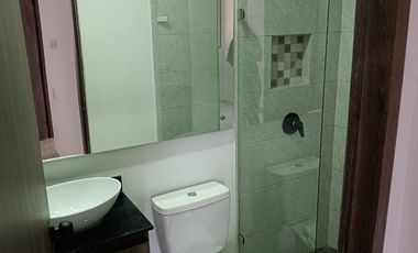 APARTAMENTO EN ARRIENDO CON MUY BUENA UBICACION Y ZONA DEGRAN DESARROLLO