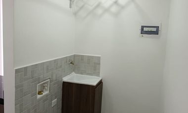 APARTAMENTO EN ARRIENDO CON MUY BUENA UBICACION Y ZONA DEGRAN DESARROLLO
