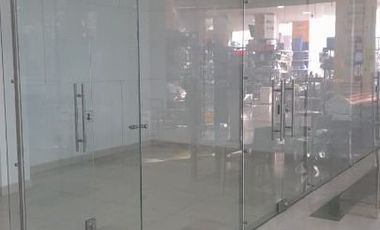 LOCAL COMERCIAL EN ARRIENDO EN ZONA DE GRAN DESARROLLO