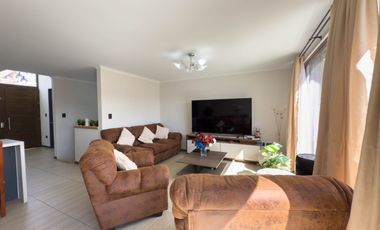 Townhouse en Lomas San Andrés · Venta UF 8.600