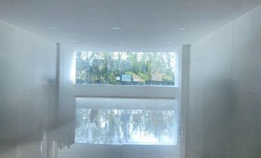 LOCAL COMERCIAL EN ARRIENDO EN ZONA DE GRAN DESARROLLO