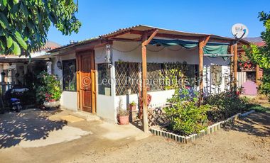 Leon Propiedades vende sitio con casa y un departamento en sector Lo Águila, Curacaví.