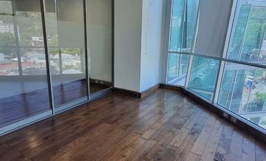 Se arrienda amplia y moderna oficina ubicado en el 6 piso del EDIFICIO CENTRO PLAZA, COCHRANE 635, CONCEPCION