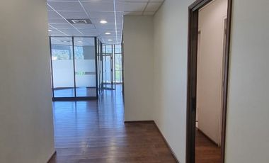 Se arrienda amplia y moderna oficina ubicado en el 6 piso del EDIFICIO CENTRO PLAZA, COCHRANE 635, CONCEPCION