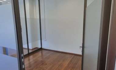 Se arrienda amplia y moderna oficina ubicado en el 6 piso del EDIFICIO CENTRO PLAZA, COCHRANE 635, CONCEPCION