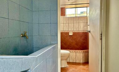 Casa De 3 Pisos Cerca A Plaza Bandera Y Parque Enrejado