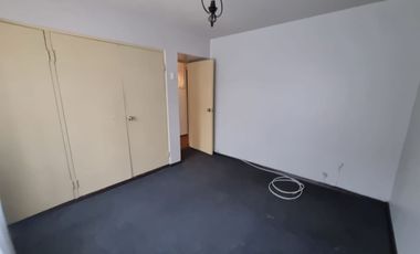 DEPTO 4DORMITORIOS, 2 BAÑOS, 1 ESTACIONAMIENTO COMPARTIDO, GASTOS COMUNES INCLUIDOS