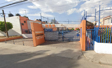 CASA EN REMATE, EN AV NACIONAL SN ECATEPEC